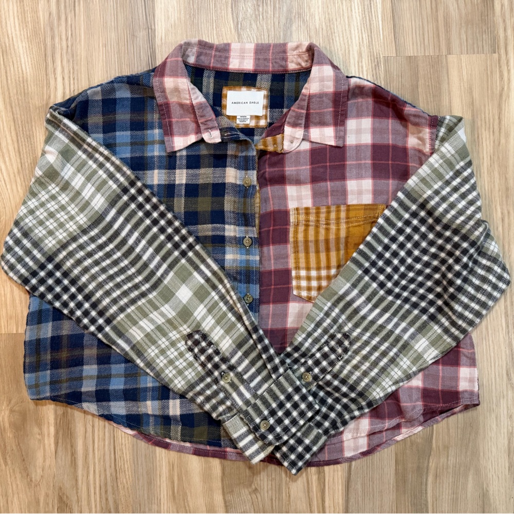 American Eagle Outfitters Multicolor Plaid Shirt